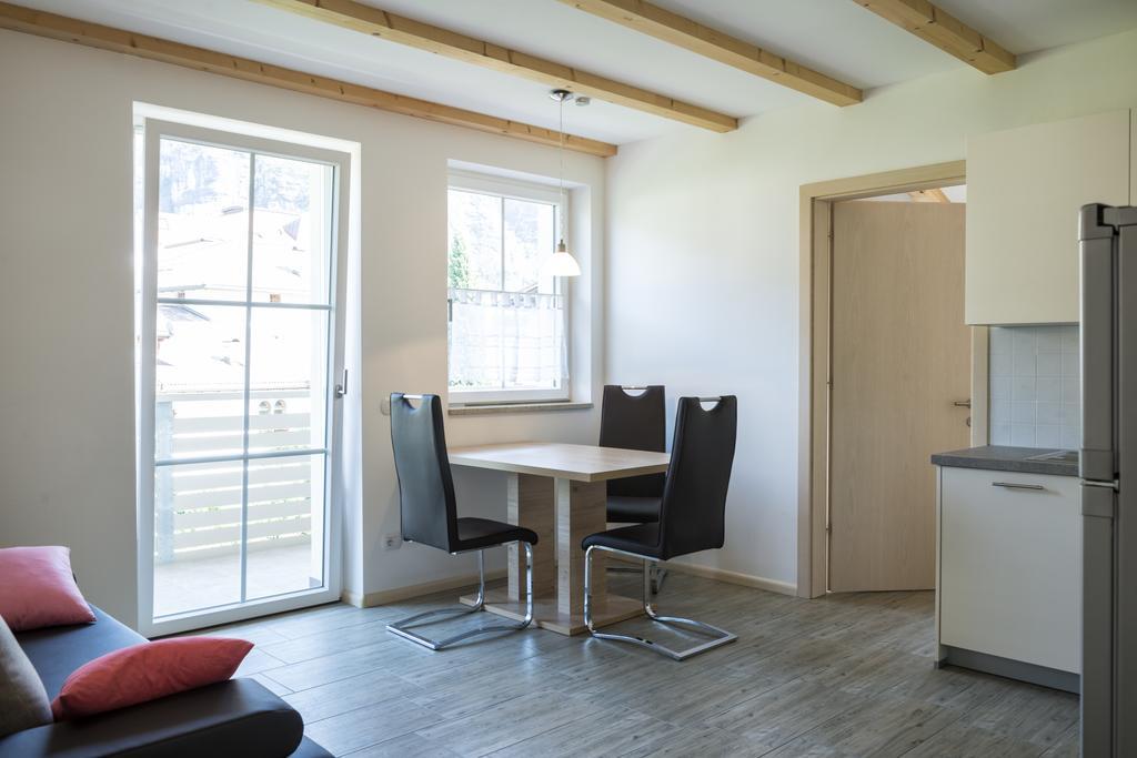 Apartment Residence Veronika Ora / Auer Bilik gambar
